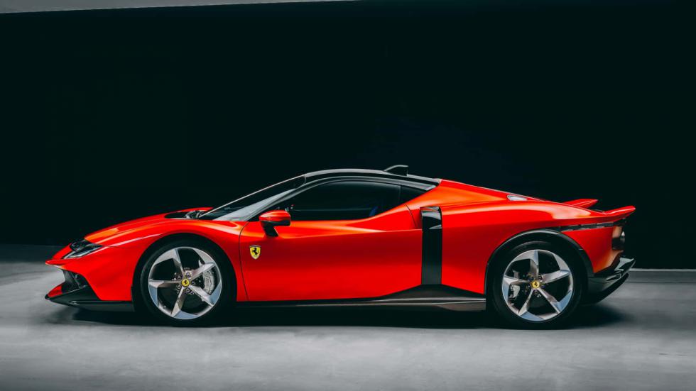 Η Ferrari Testarossa επέστρεψε ως ηλεκτροκίνητη με 1.050 ίππους